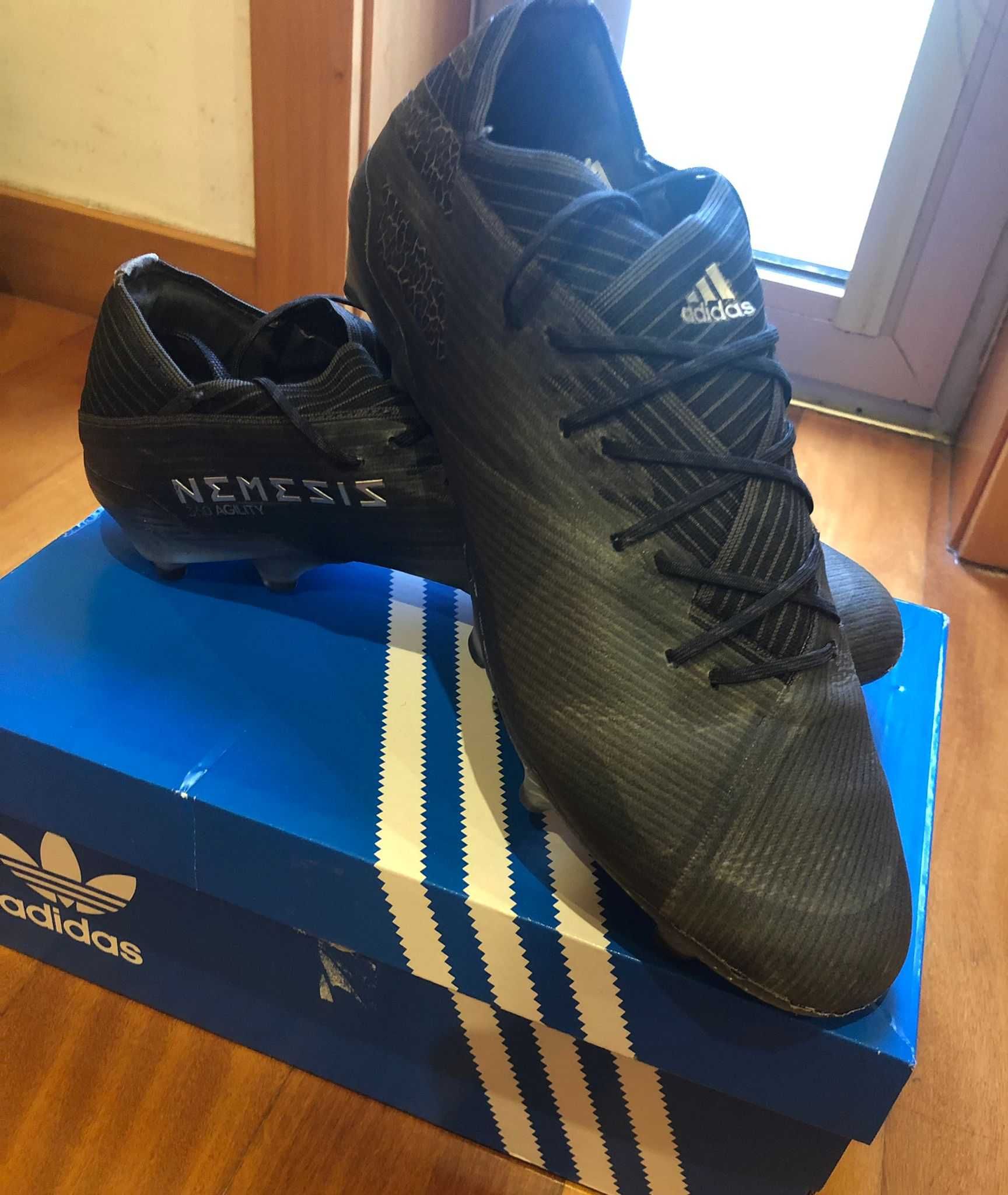 Chuteitas Adidas Nemeziz 19.1 Pretas n. 43 1/3, com pouco uso 75,00€