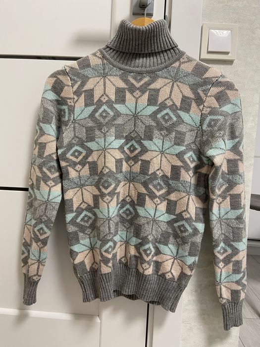 Светр зимовий