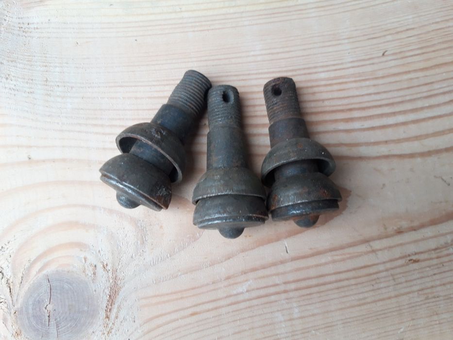 Шарнир- наконечники рулевой тяги