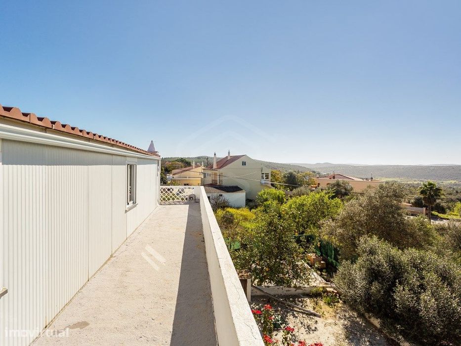 Moradia T4 isolada em Benafim, Algarve