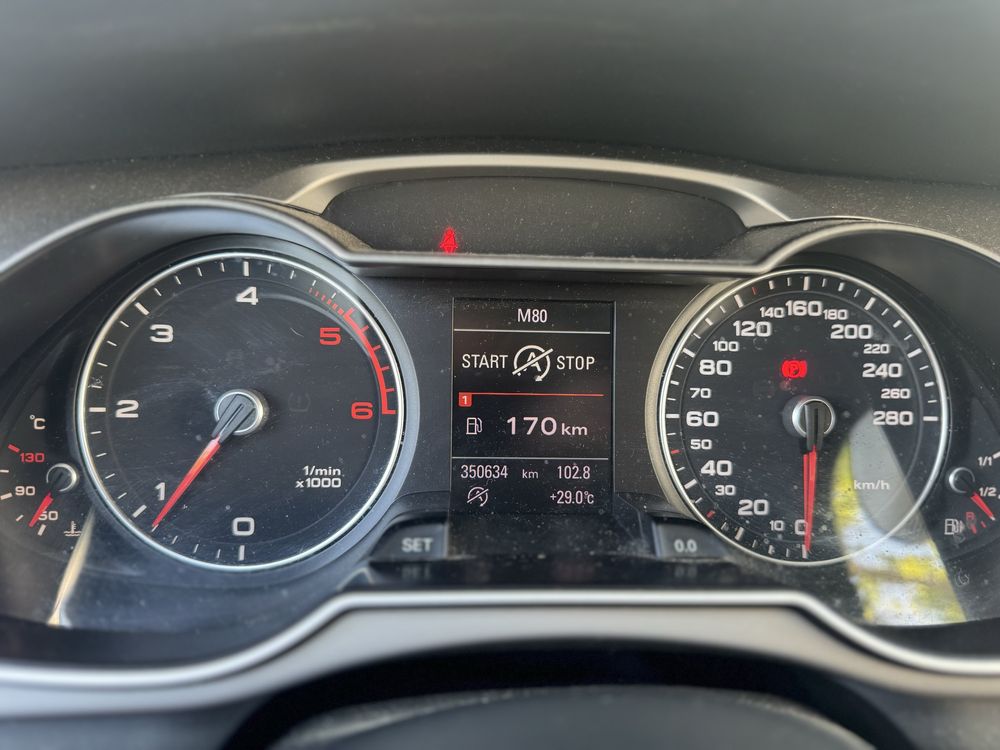 AUDI A4  2.0 TDI carrinha facelift 2012 bom estado