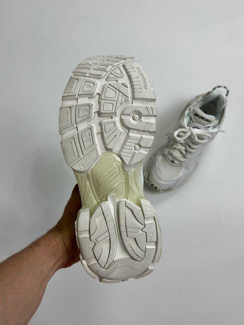 BALENCIAGA Runner кроссовки белые кеди кеды кросівки білі 43 42 40 38
