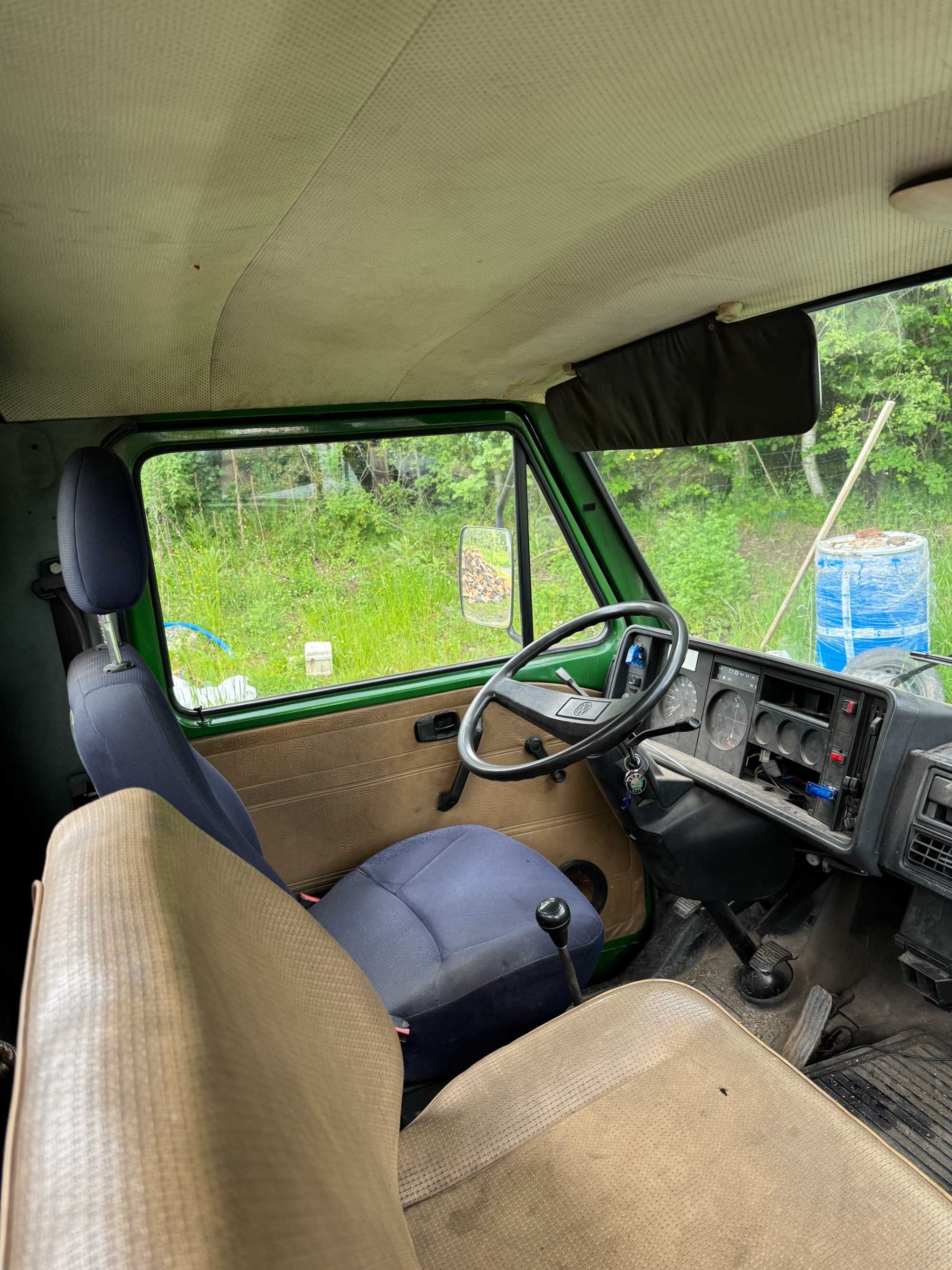 Autolaweta Volkswagen VW LT35 dostawczak laweta bus