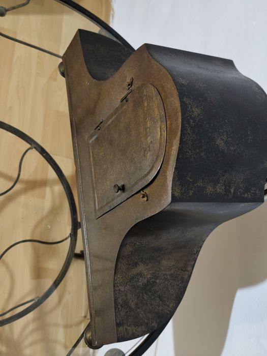 Zegar kominkowy Napoleon Junghans