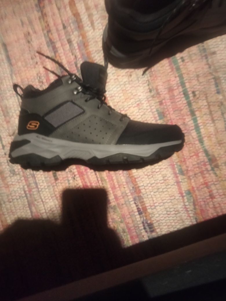 Botas Skechers Mota