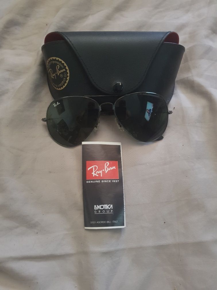 Óculos com estojo originais Ray Ban