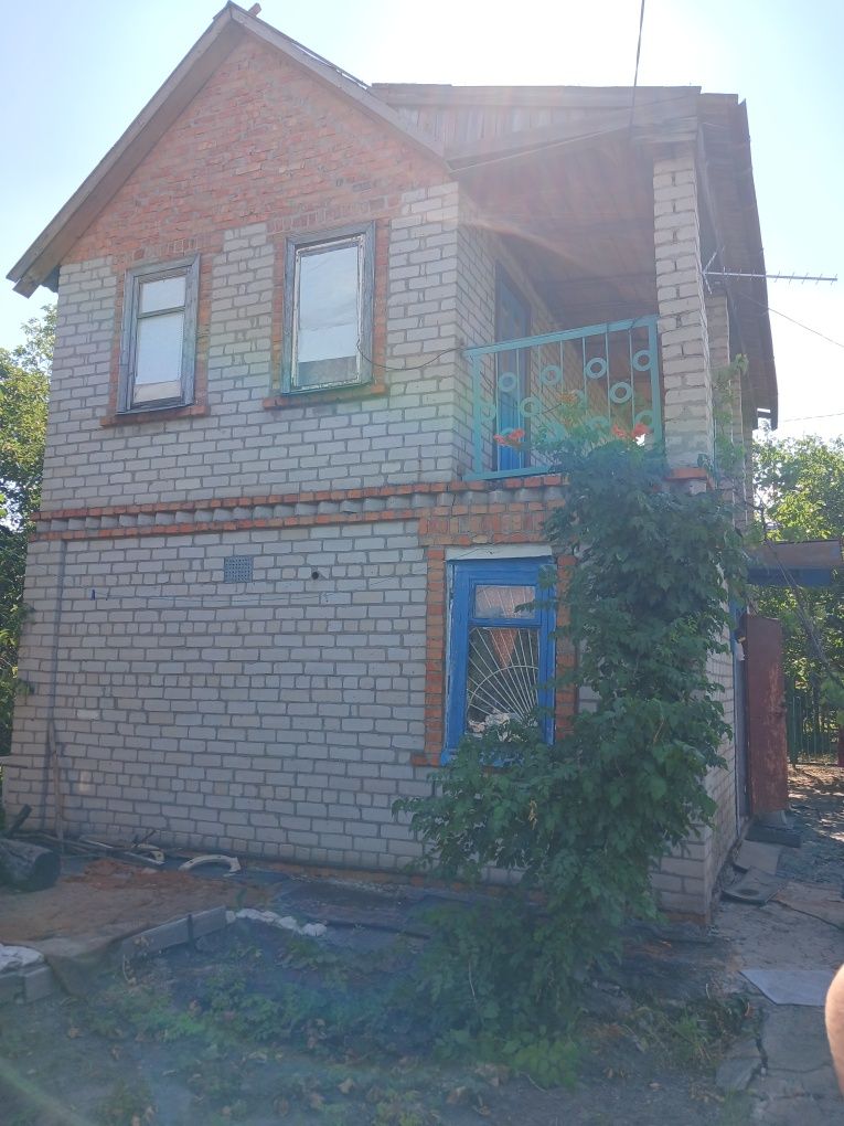 Продам дачу з будинком