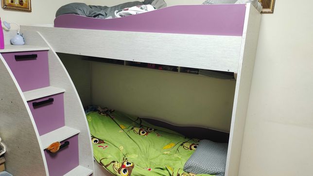 Дитяча з двохяросними ліжками