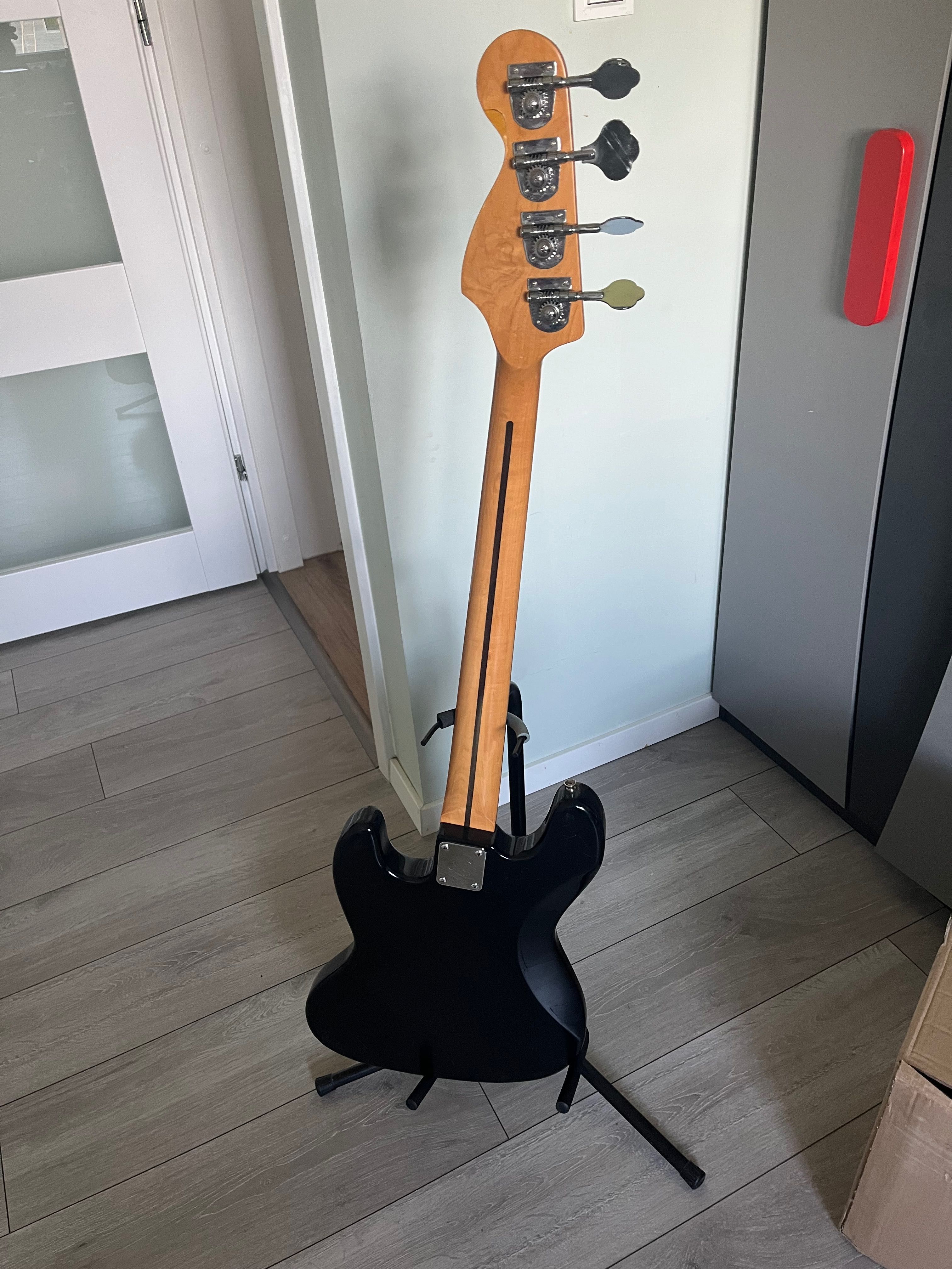 jazz bass gitara