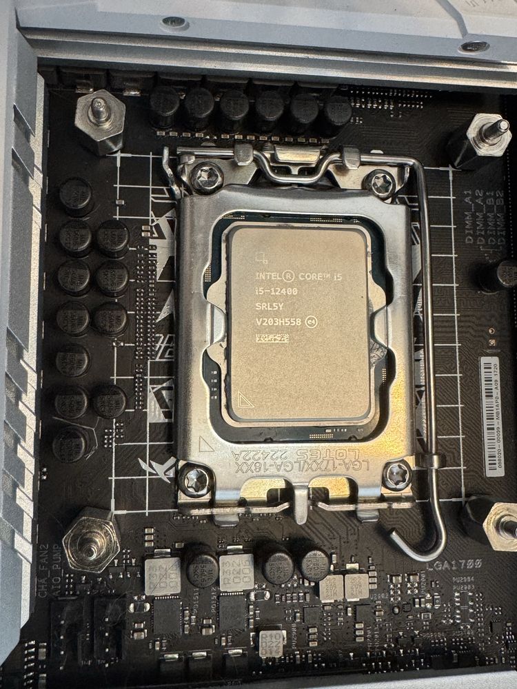 Intel Core i5-12400 – ze zintegrowaną kartą graficzną, stan idealny