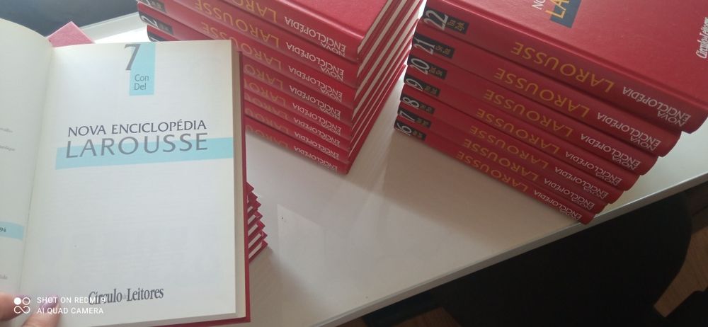 Enciclopédia Larousse 22 volumes