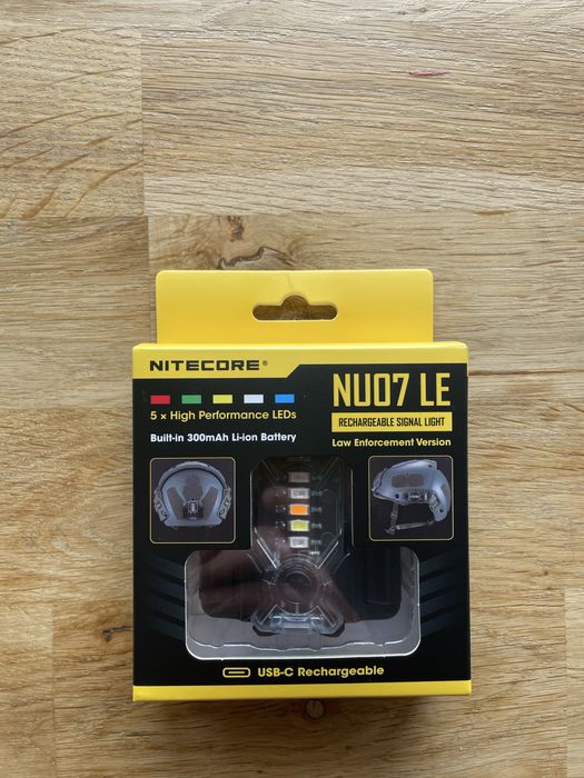 Міні сигнальний EDC ліхтар Nitecore NU07 LE 11 режимів IP66