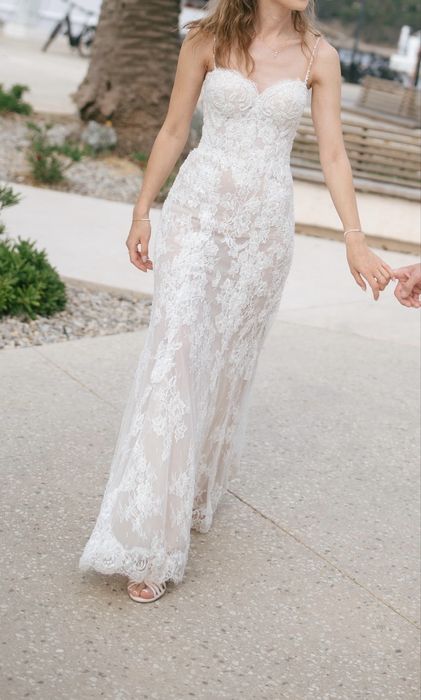 Suknia ślubna z welonem – Avenue 22 Katowice, rozmiar 36