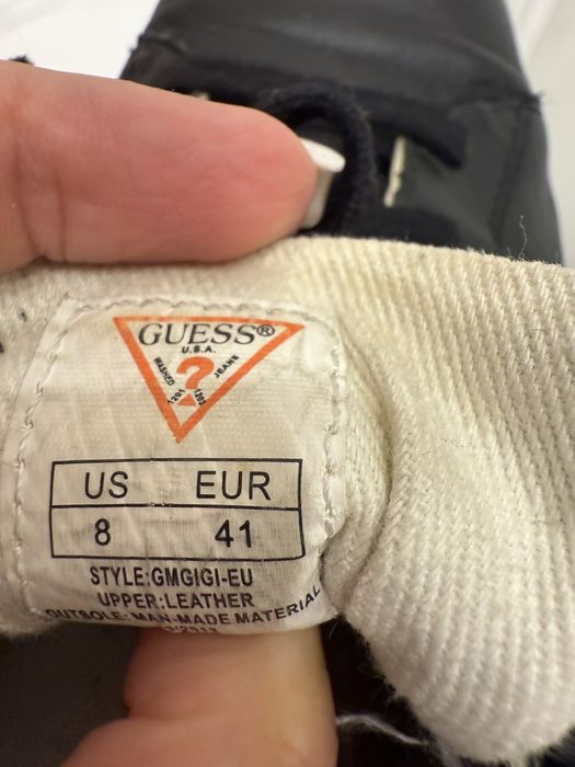 Продам мужские кожанные кросовки Guess