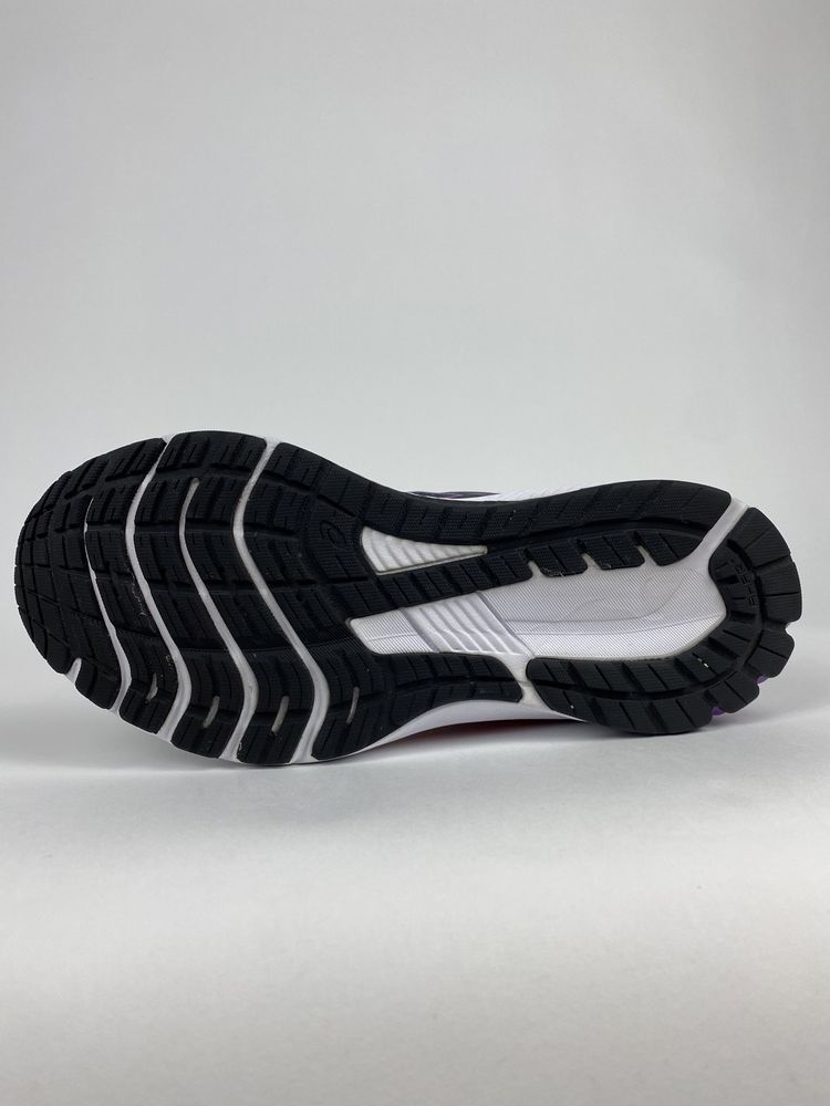 Damskie sportowe buty Asics GT-1000 11, 39 rozmiar