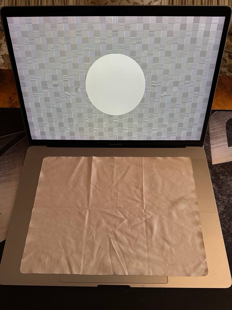 Продам MacBook Pro 15”