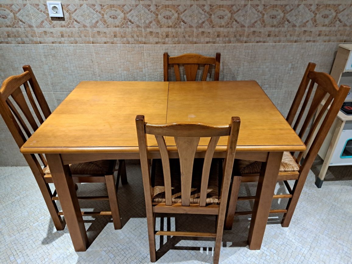 Mesa extensível madeira pinho 80cm x 120cm (160cm)
80