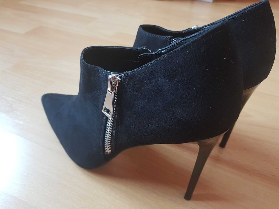 Nowe buty na obcasie firmy New Look rozmian 40, Vegan Made.