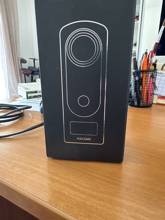 Maquina Ricoh Theta Z1