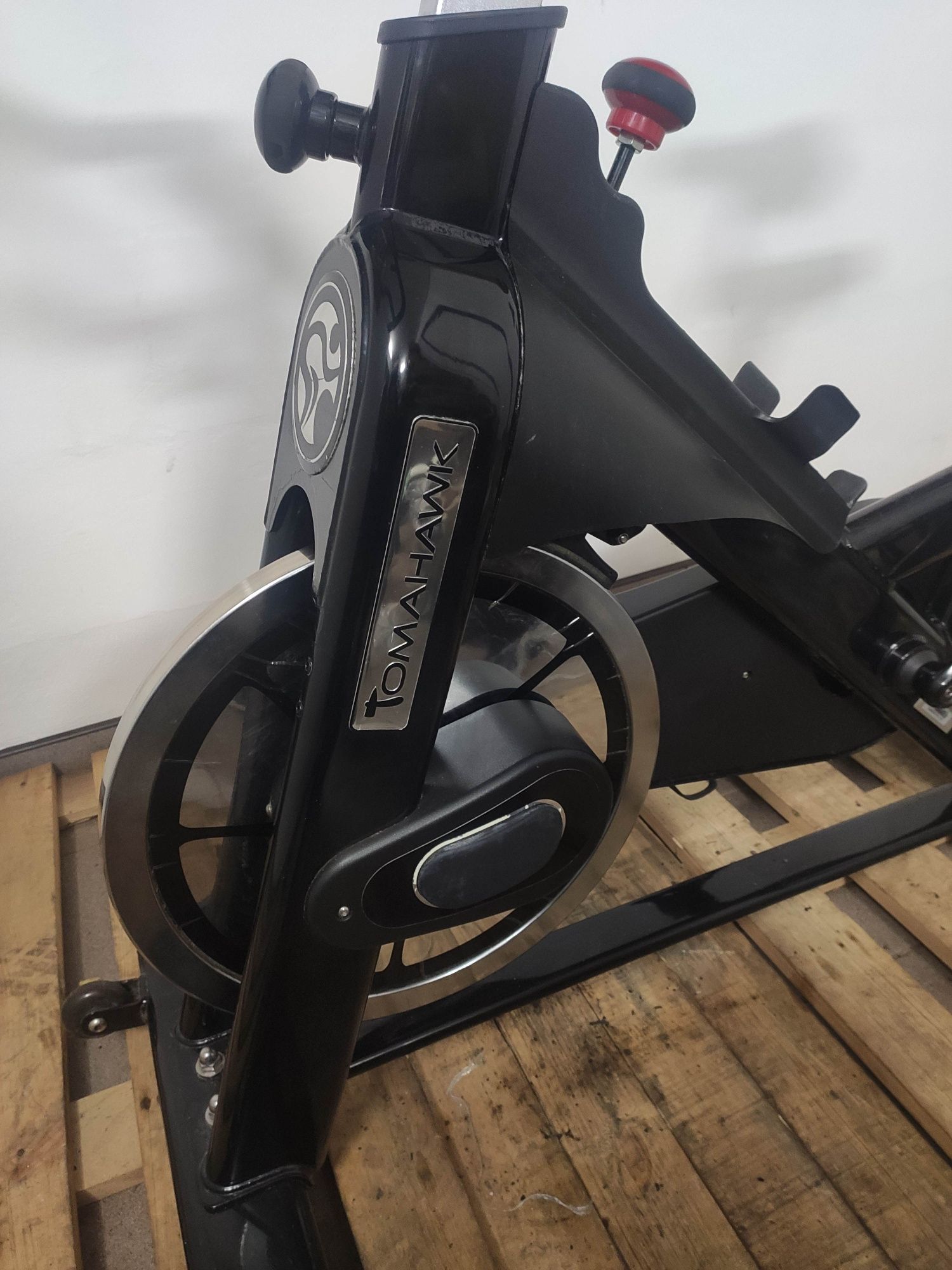 Wysyłka i GWARANCJA! Rower stacjonarny spinningowy TOMAHAWK E-SERIES