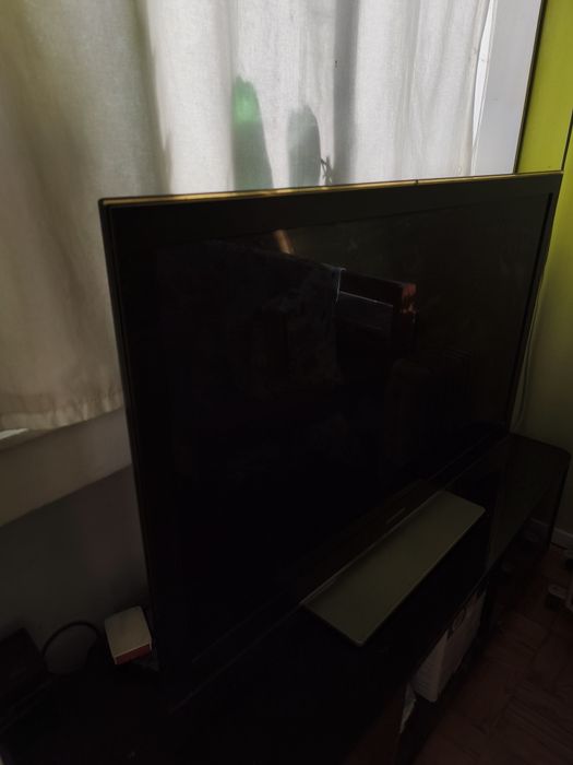 TV Plasma 50" (127 cm) — Para Peças/Reparaçao
