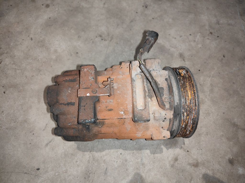 Volvo V50 2.0 D 136 KM sprężarka kompresor klimatyzacji 3M5H.19D629.HC