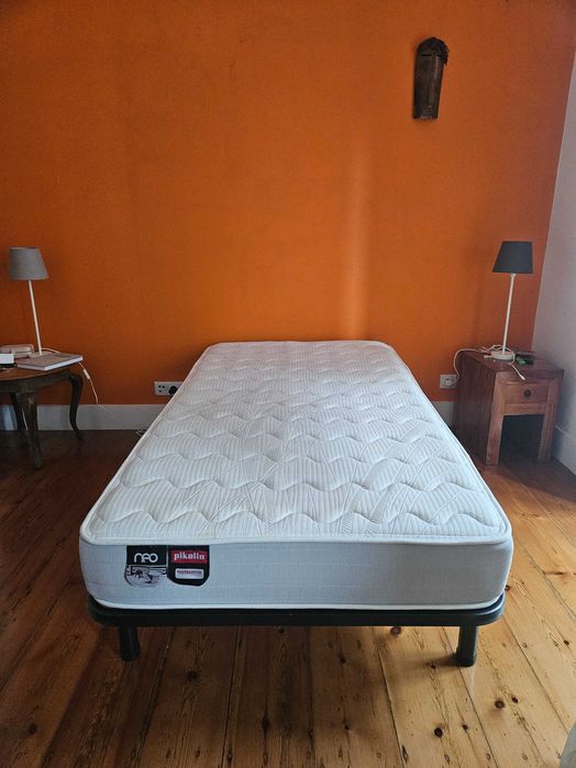 Cama + Colchão Pikolin  (190cm x 105cm)