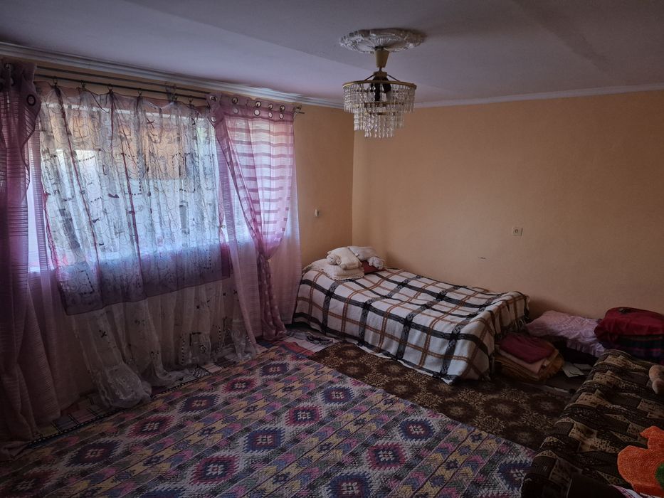 Продаж двохповерхового будинку Росвигово.