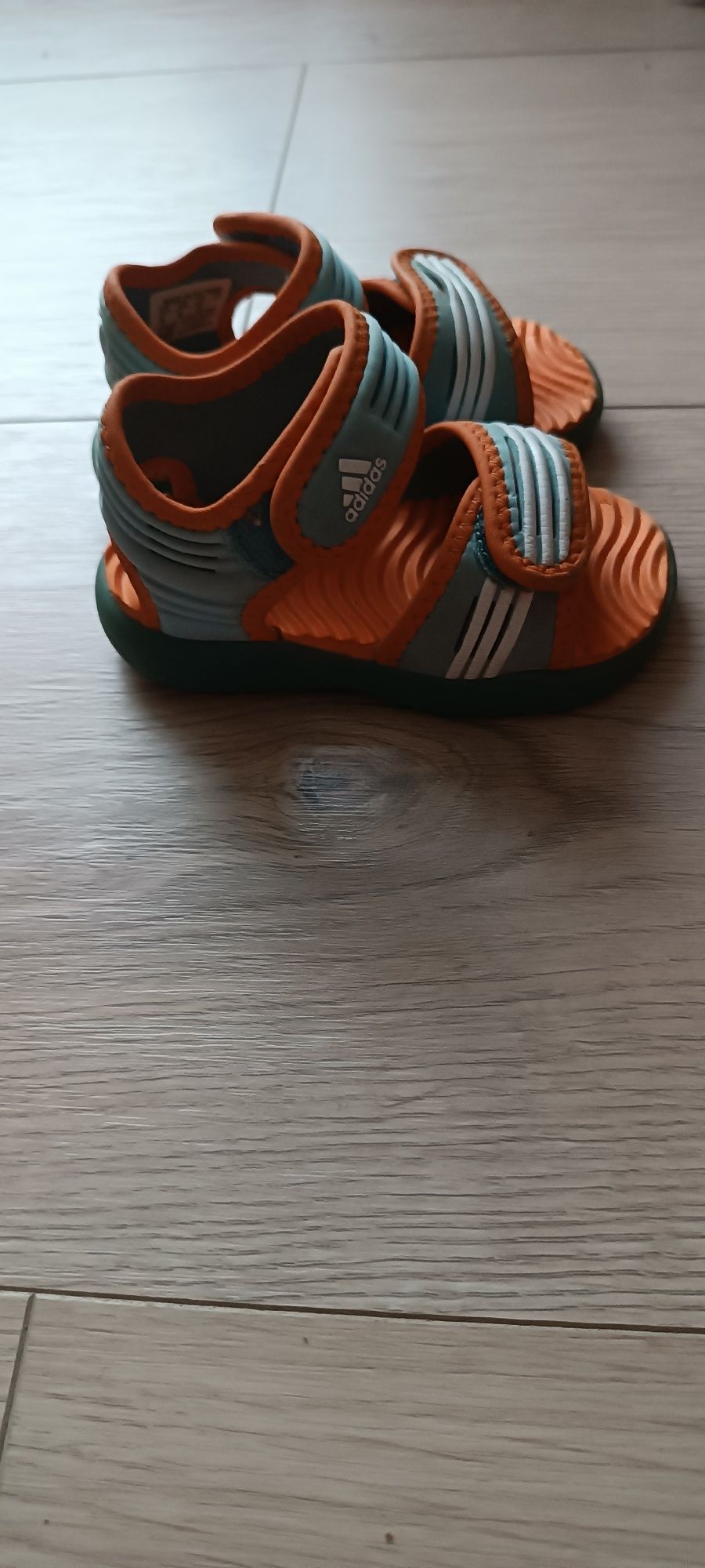 Sprzedam sandały Adidas