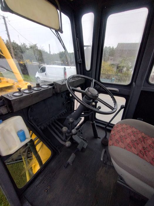 Продам автогрейдер Дз 122