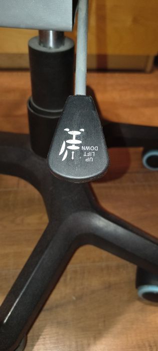 Krzesło regulowane do biurka