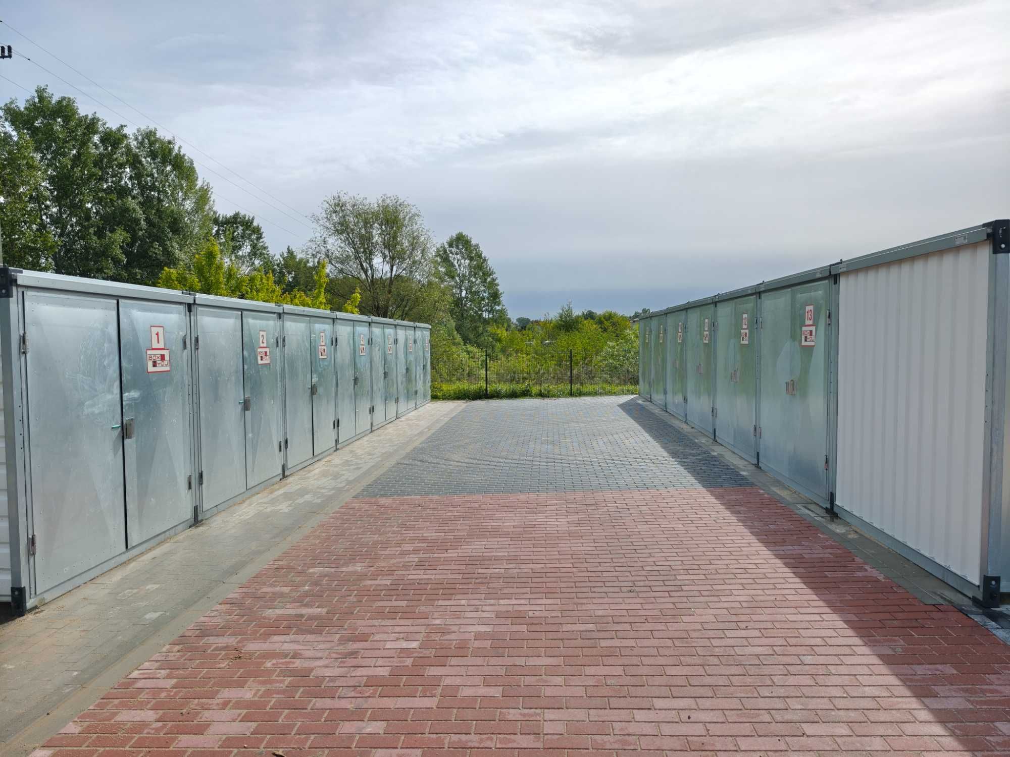 Magazyn kontenerowy w pełni samoobsługowy Warszawa Wawer