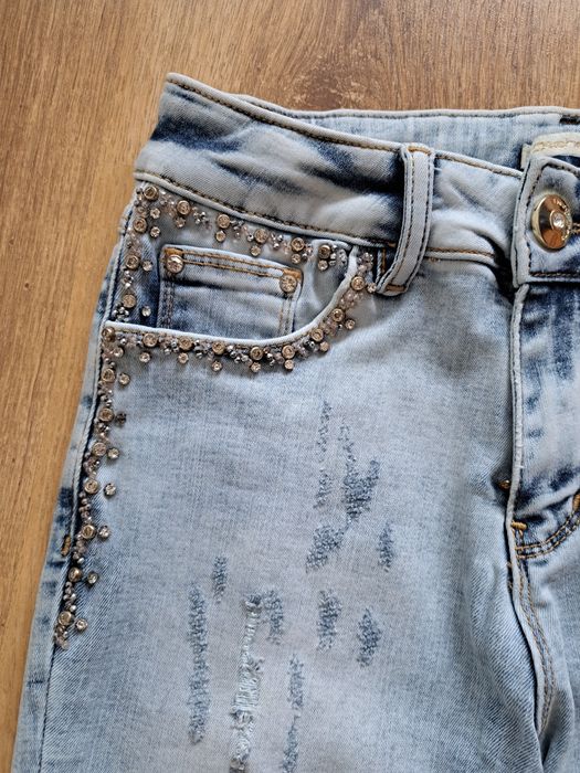 Spodnie  jeansowe Doshe z perełkami rozmiar  36
