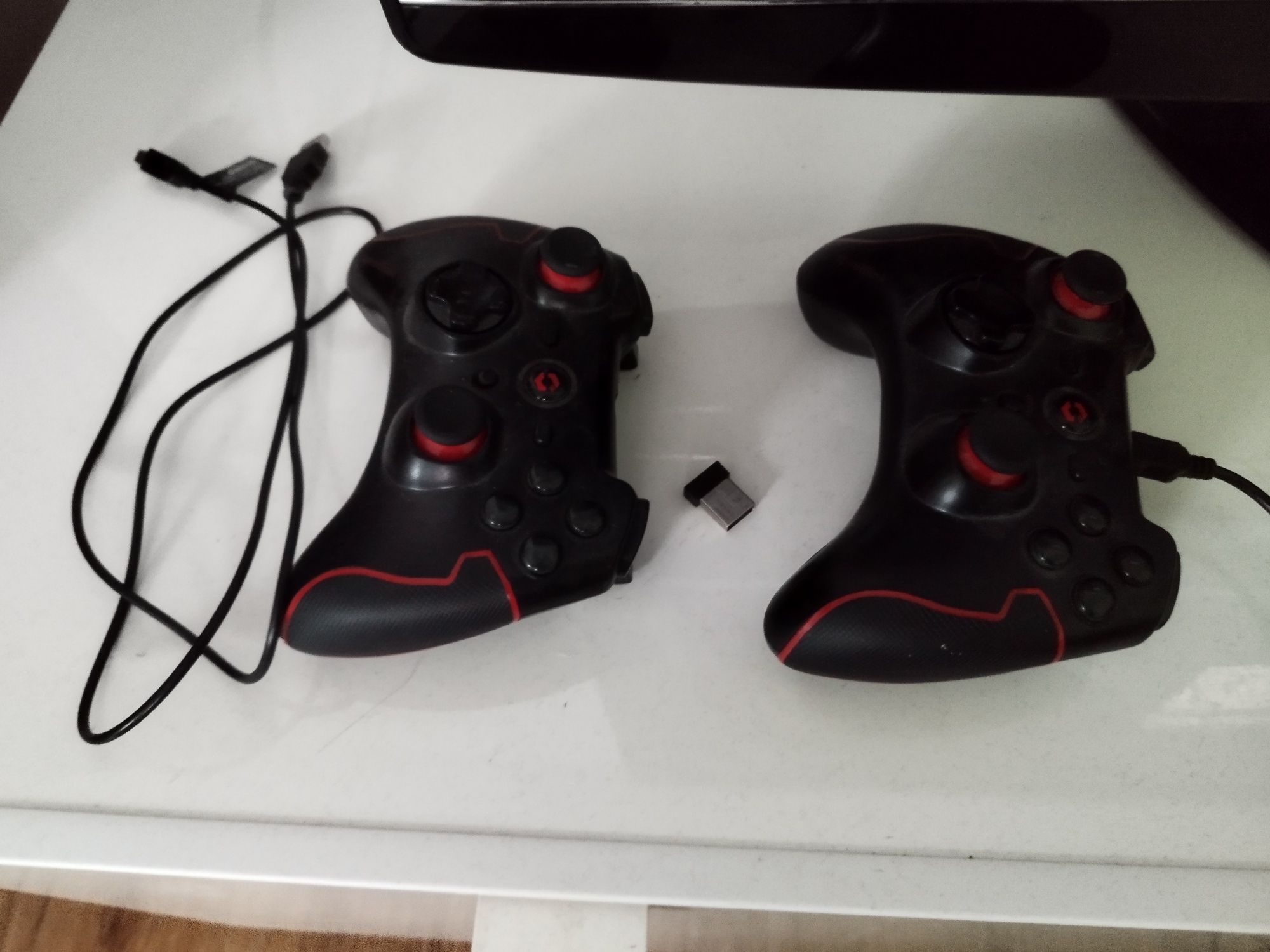 PS3 CECHL04 CFW Cobra 7.3 + 2 pady, dysk 500gb