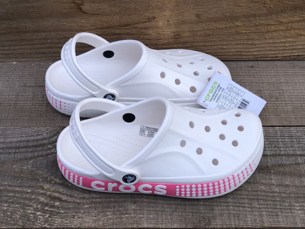Женские Кроксы Белые Crocs Bayaband LogoMotion