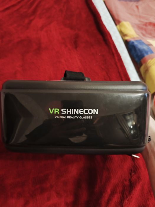 VR очки. Очки виртуальной реальности