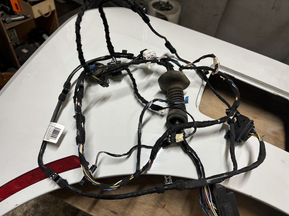 Залишки бмв i3 скло склопідйомник проводка