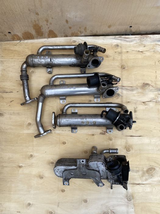 Радіатор Клапан EGR ЕГР VW Passat B6 Golf 5 Touran