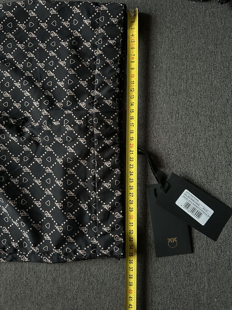Pinko komplet monogram spodnie bluzka