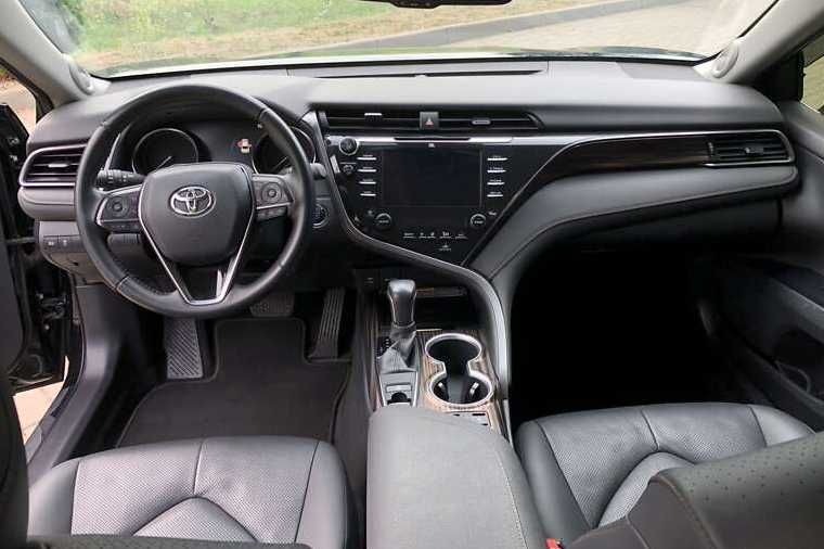Toyota Camry 2020 V6