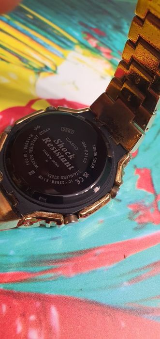 Złoty zegarek casio