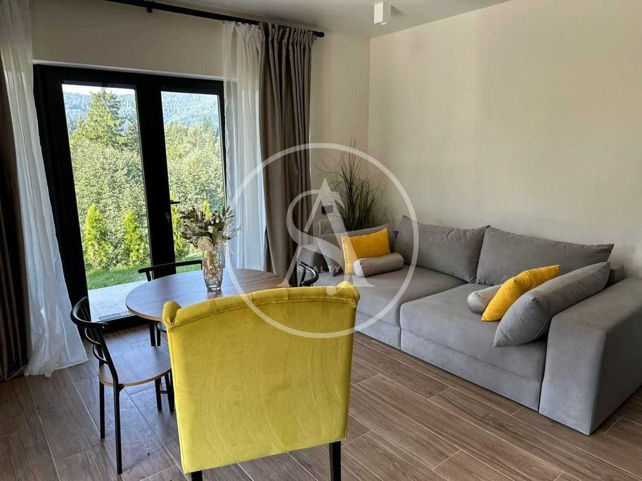 Сучасний будинок в котеджному містечку в Карпатах Славське (Славсько)