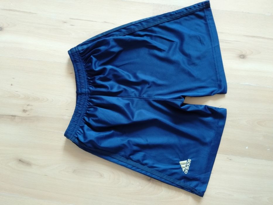 Spodenki Adidas rozm 128-134 cm