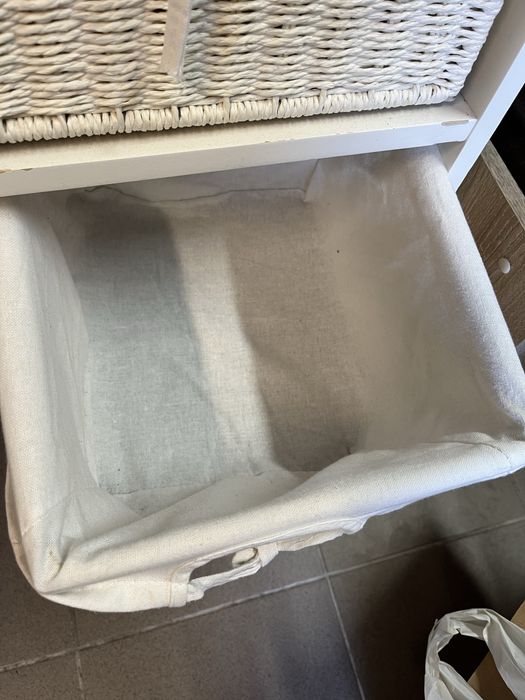 Szafka drewniana z koszykami