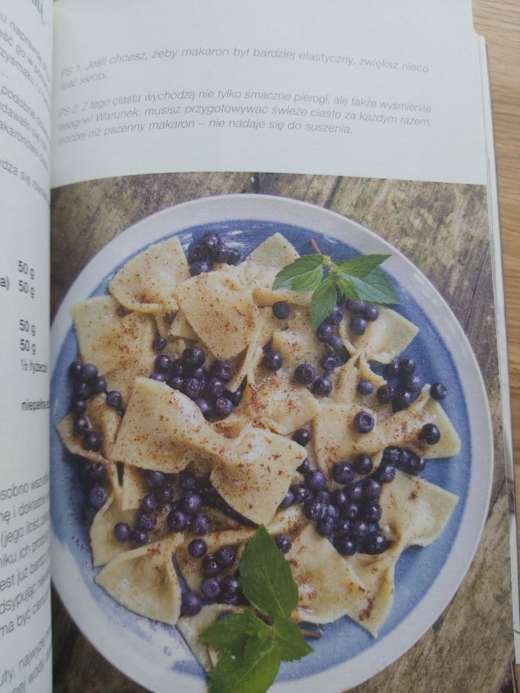 Smakoterapia kuchnia roślinna beż glutenu nabiału i cukru Iwona Zasuwa