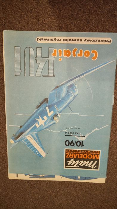 Mały modelarz 10/90 Corsair