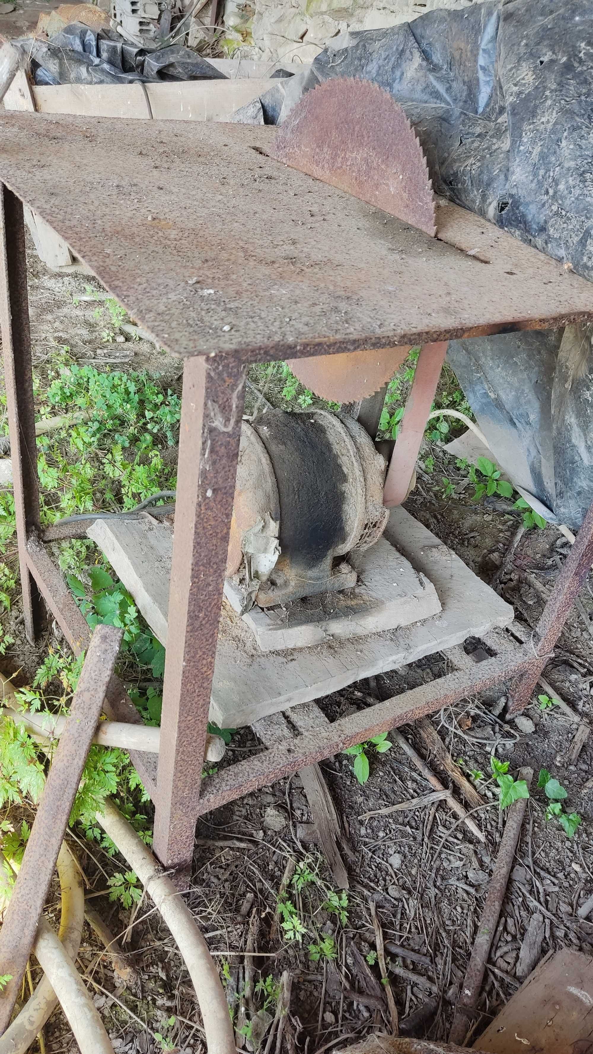 Serra de mesa  - motor trifásico