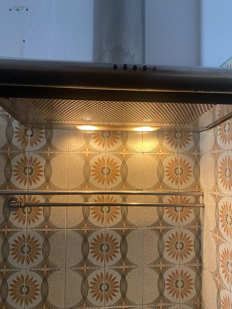 Exaustor Zanussi em Inox 50cm * 70 cm incluindo chaminé