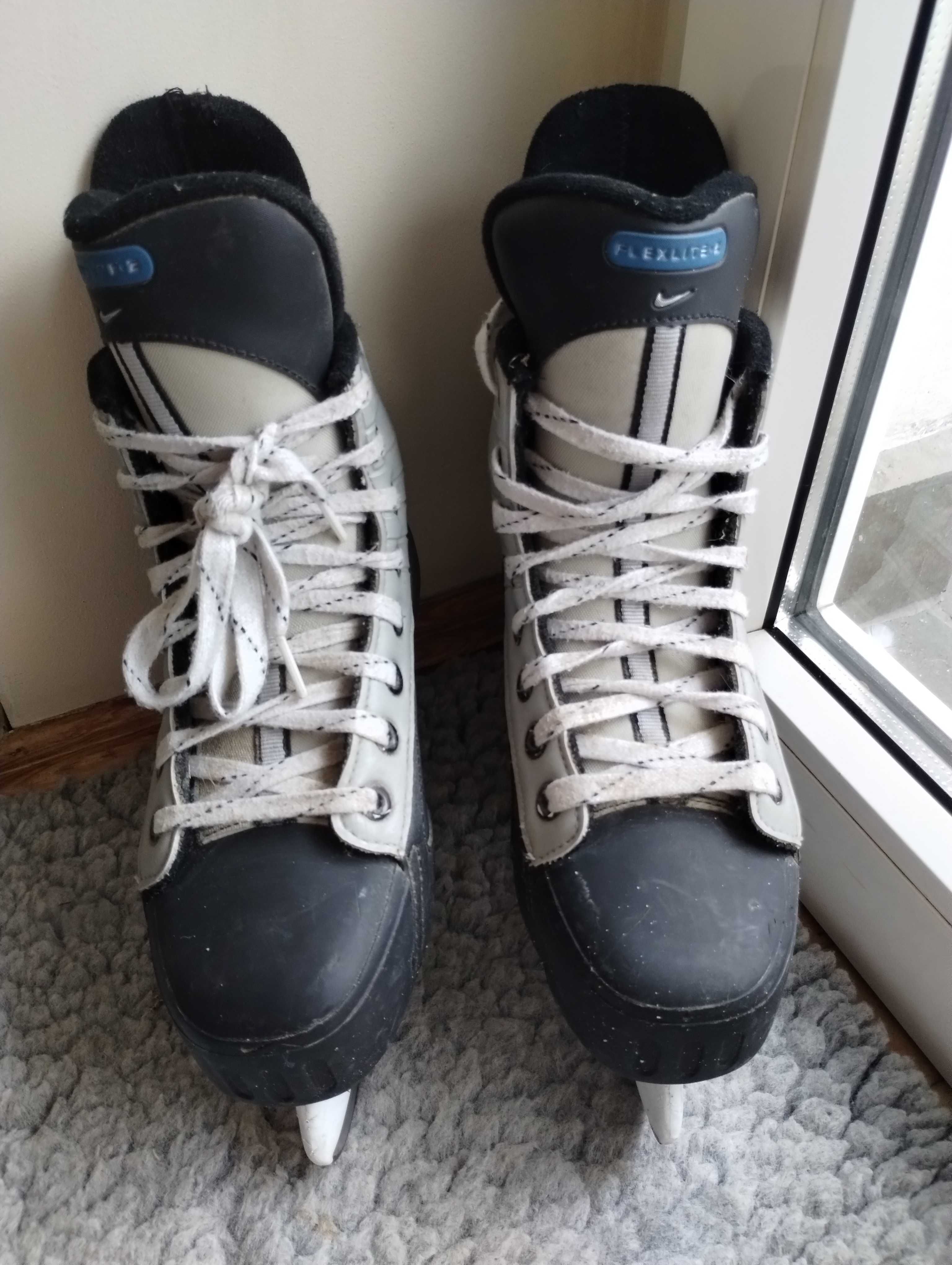 Łyżwy hokejowe Nike - rozmiar 35