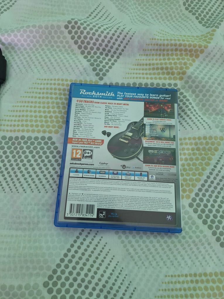 Rocksmith 2014 com cabo para guitarra PS4